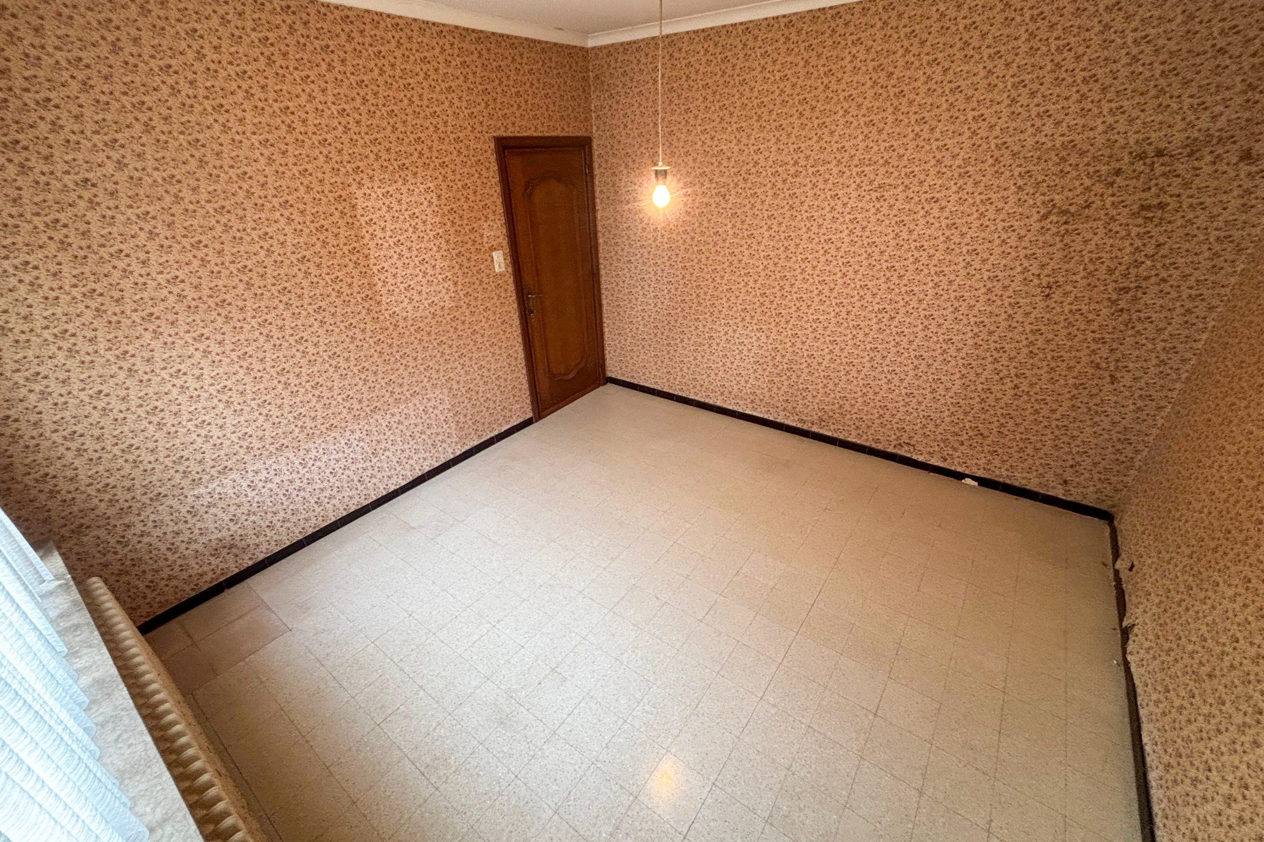 TotalCleanup-Afbeeldingen-Realisaties-RitaP-TotaleLeeghaling-Woning-Avelgem-Slaapkamer-2-Na
